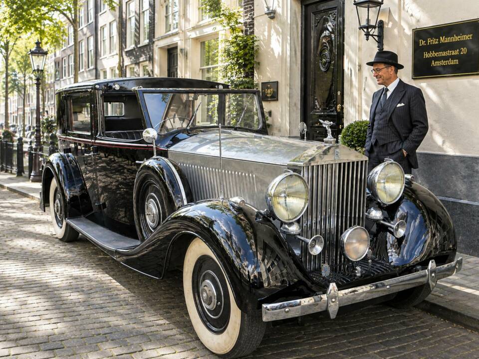 Image 1/50 of Rolls-Royce Phantom III (1938)