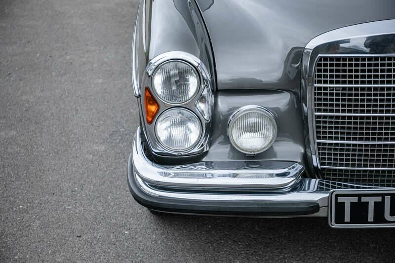 Image 24/36 of Mercedes-Benz 300 SEL 6.3 (1970)