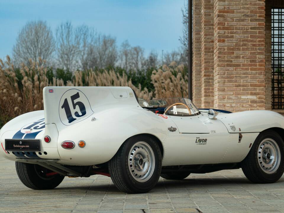 Bild 6/50 von Jaguar D-Type (1977)