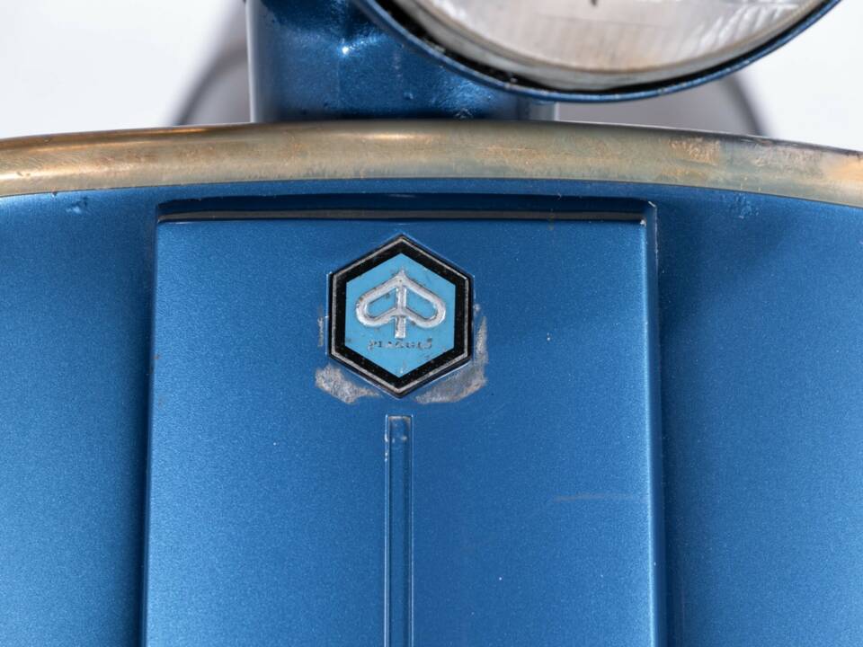 Image 20/37 de Piaggio Vespa PX 200 E (1984)