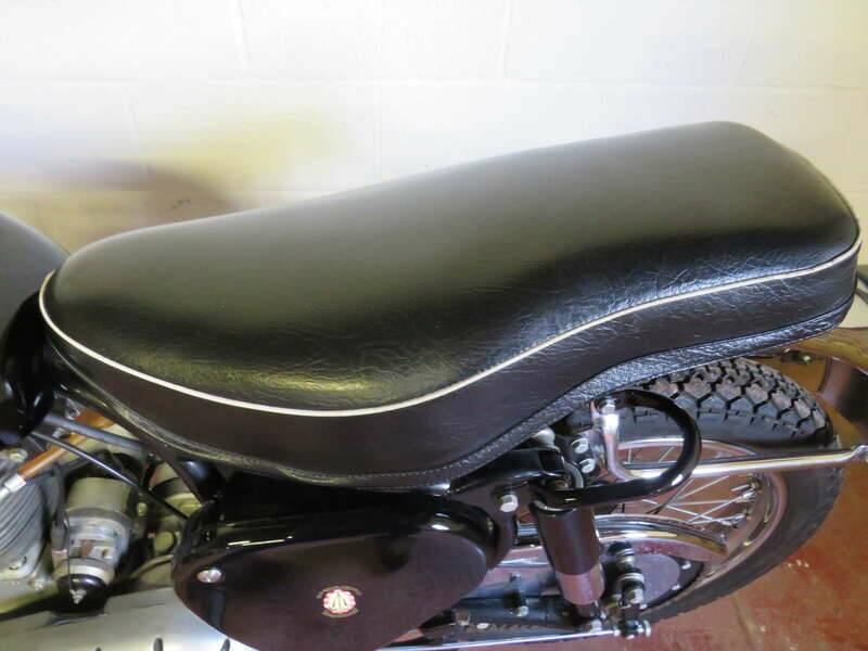 Image 16/48 of BSA DBD 34 Gold Star (1959)