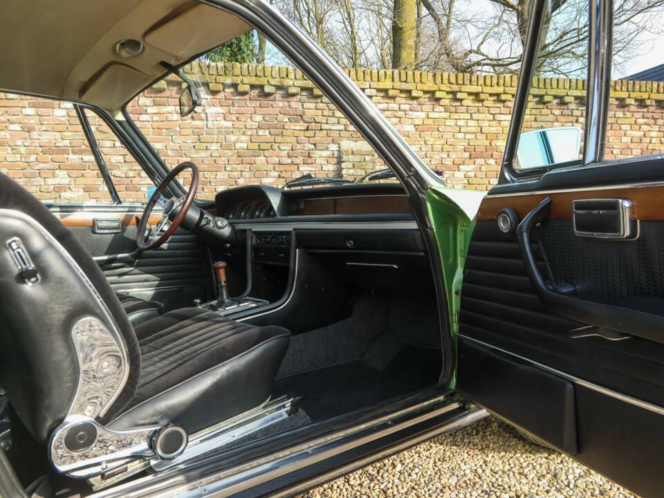 Image 33/50 of BMW 3.0 CSi (1973)
