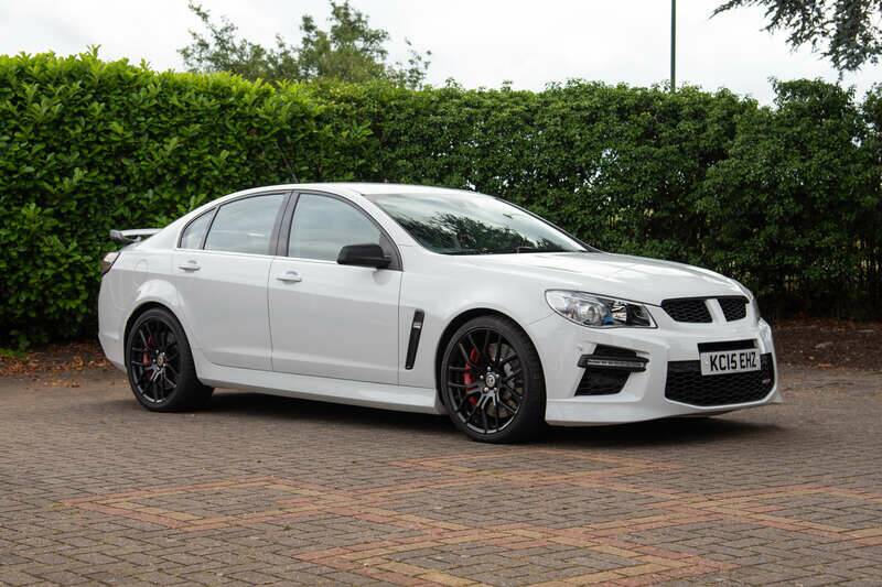 Image 1/10 of Vauxhall VXR8 GTS (2015)