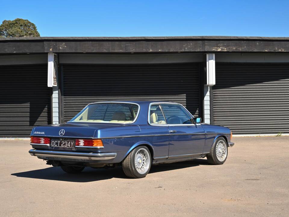 Bild 9/50 von Mercedes-Benz 280 CE (1983)