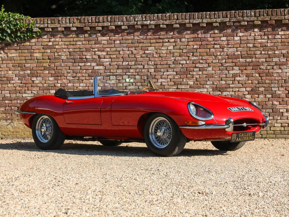 Image 37/50 de Jaguar Type E 3.8 (1964)