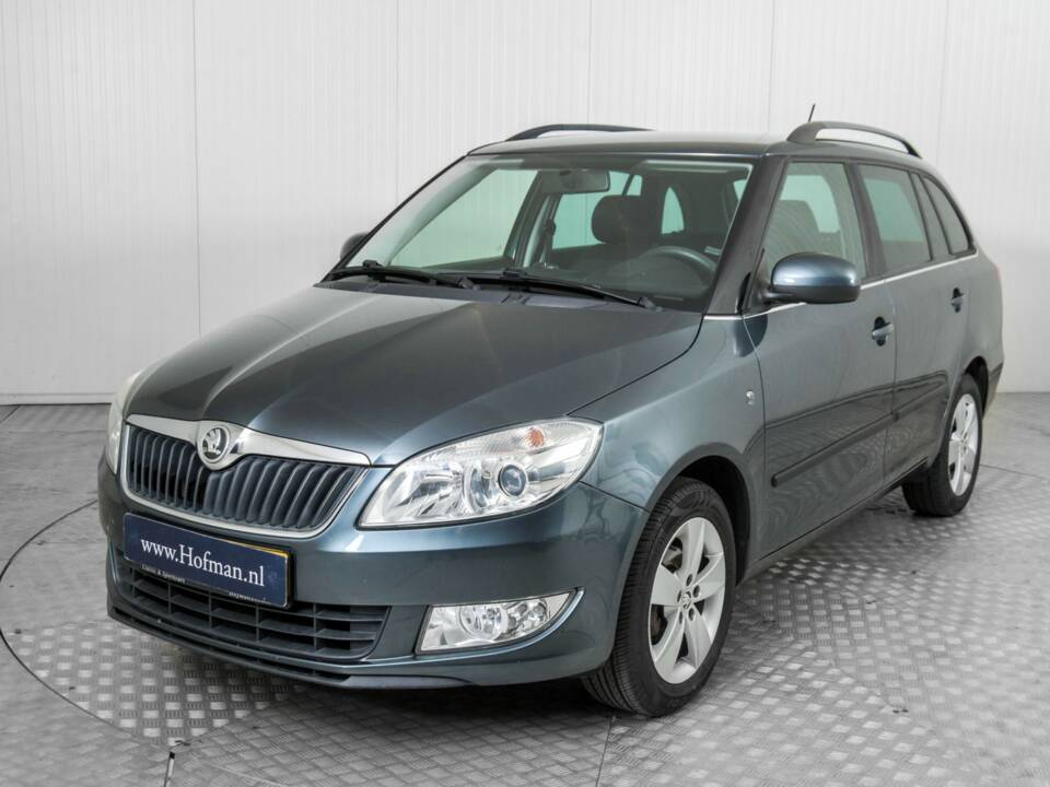 Imagen 18/50 de Skoda Fabia 1.2 TSI Combi (2014)