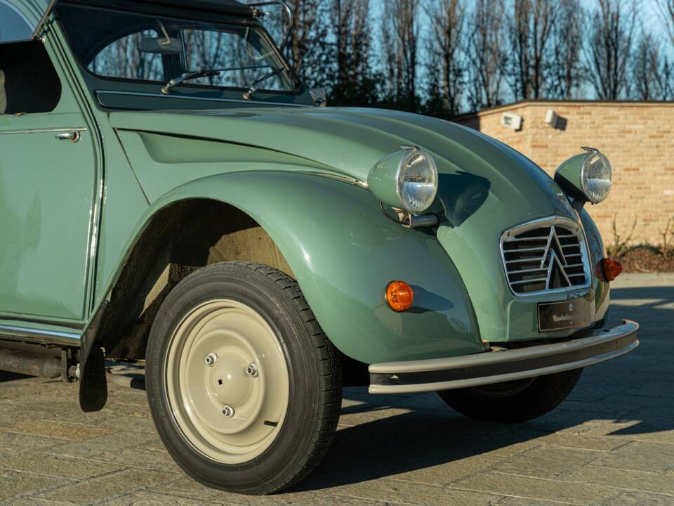 Image 12/41 of Citroën 2 CV (1963)