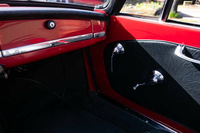 Image 19/46 of Alfa Romeo 2000 Spider (1960)