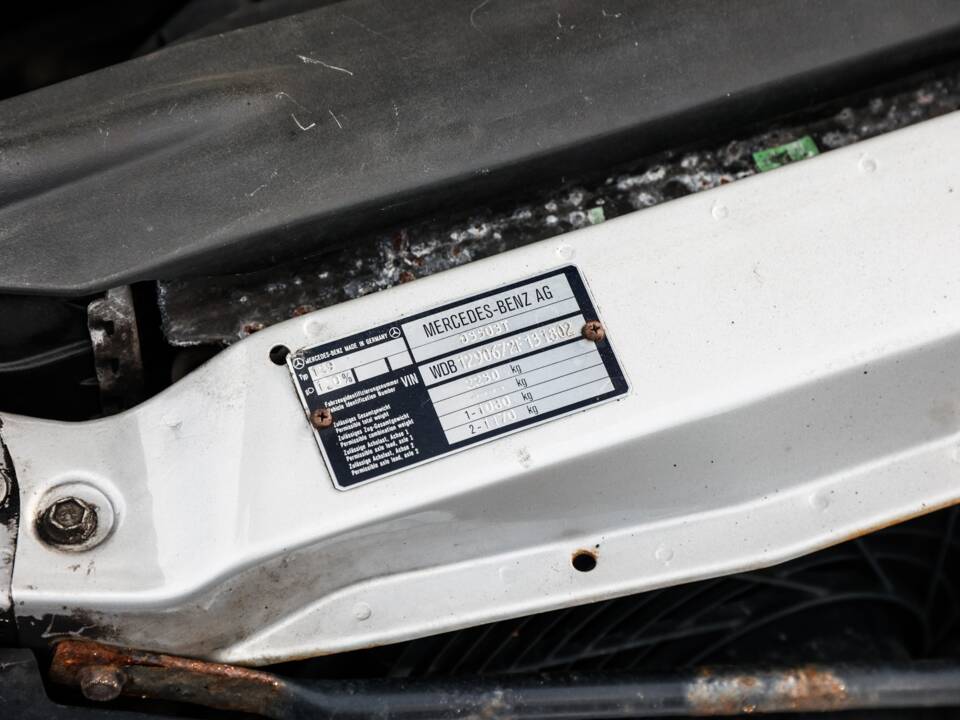 Image 37/43 of Mercedes-Benz SL 500 (1996)