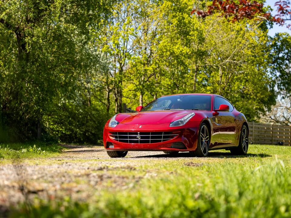 Bild 47/50 von Ferrari FF (2012)