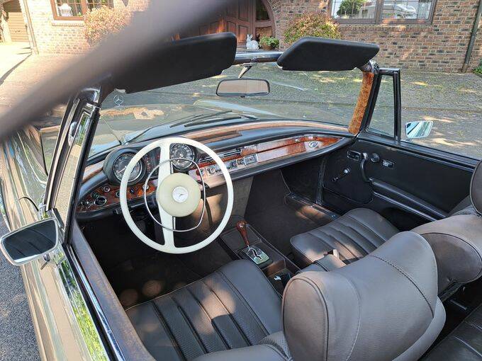 Imagen 52/52 de Mercedes-Benz 280 SE 3,5 (1970)
