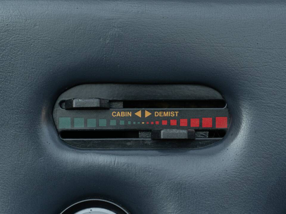 Immagine 43/50 di TVR S2 (1989)