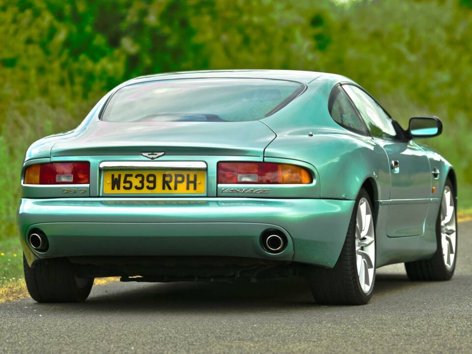 Afbeelding 6/50 van Aston Martin DB 7 Vantage (2000)