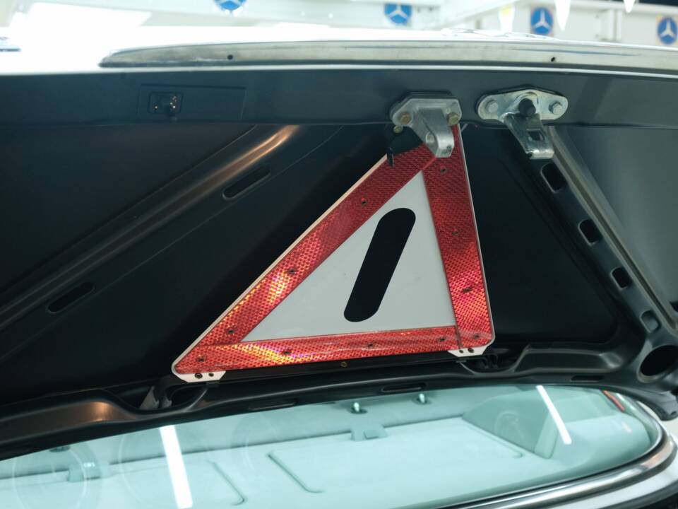 Bild 6/50 von Mercedes-Benz 500 SE (1990)