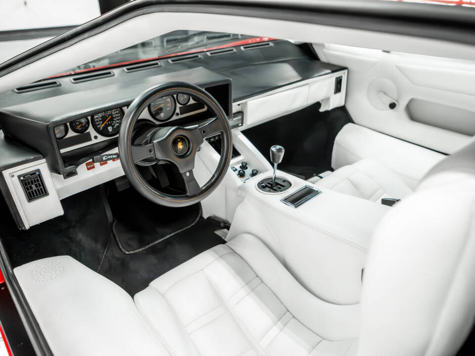 Image 4/50 of Lamborghini Countach LP 5000 S QV (1988)