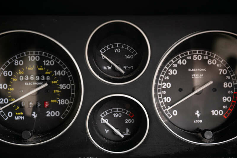 Immagine 23/29 di Ferrari F 355 Berlinetta (1998)