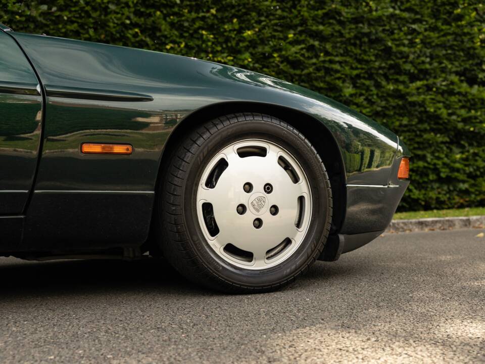 Bild 26/69 von Porsche 928 S4 (1989)