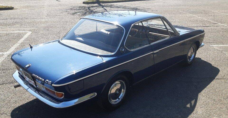 Image 3/49 of BMW 2000 CS (1968)