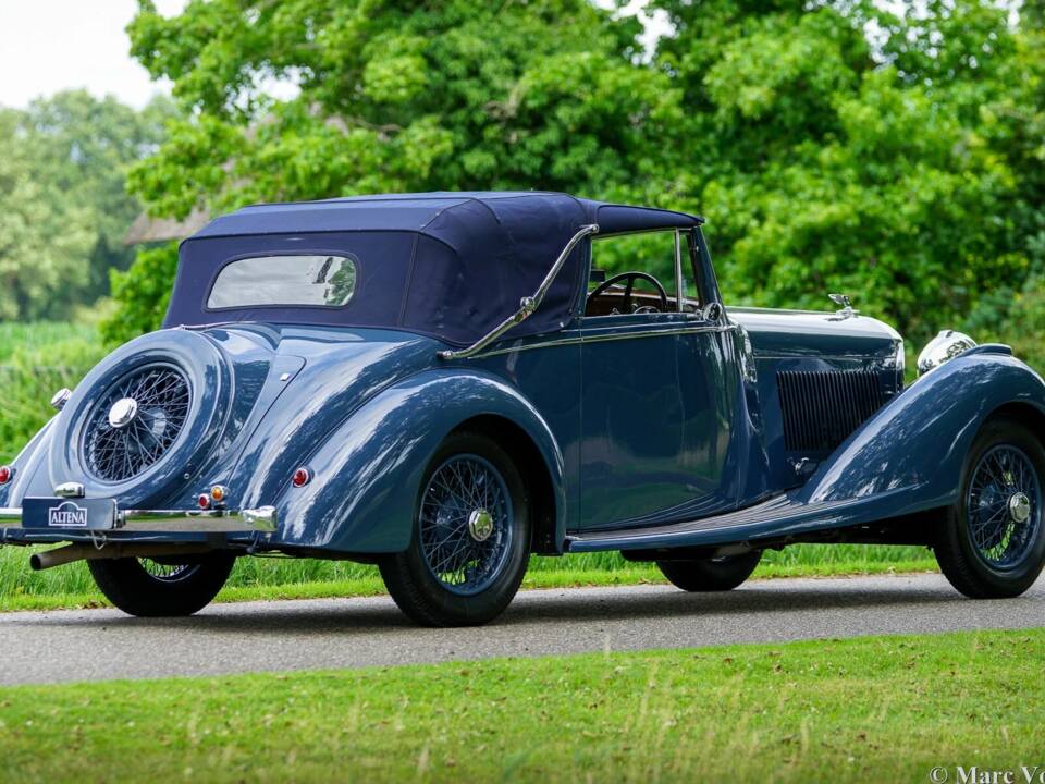 Image 47/59 of Bentley 4 1/4 Litre (1936)