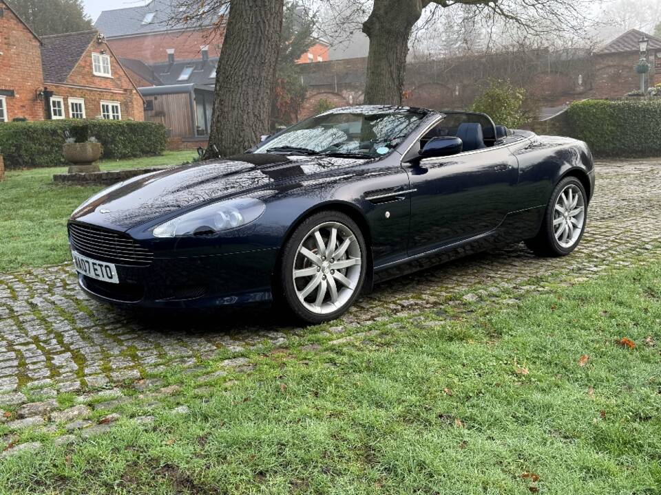 Image 43/48 of Aston Martin DB 9 Volante (2007)