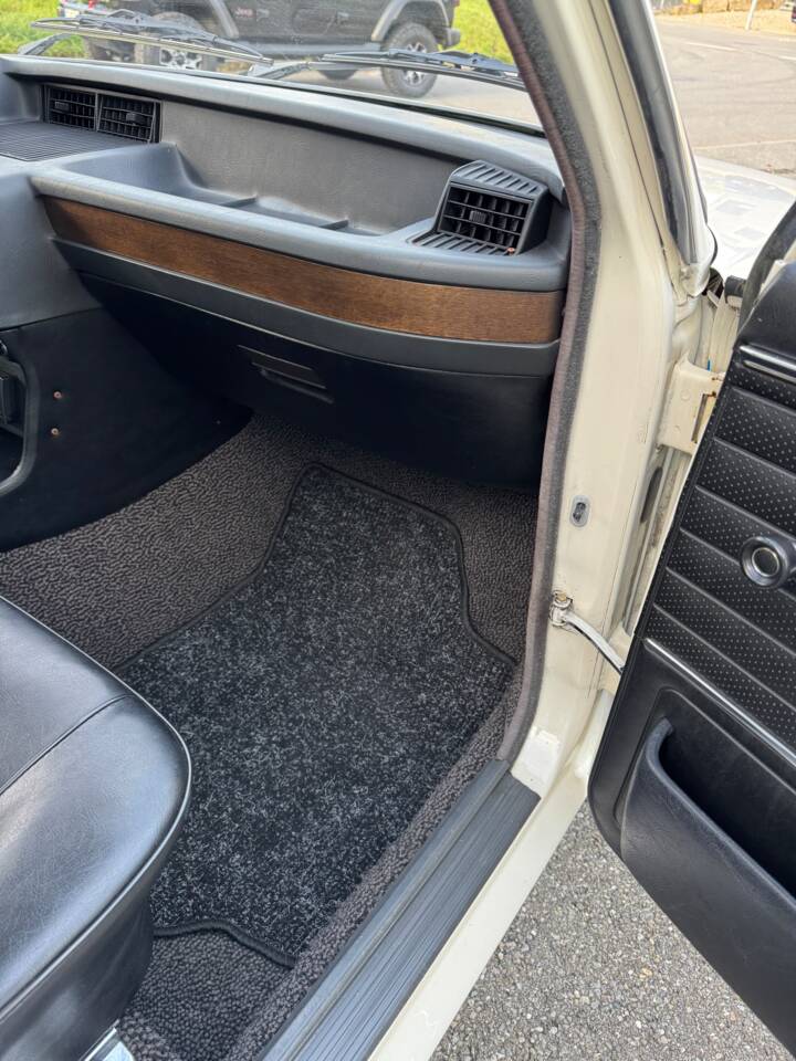 Bild 39/59 von BMW 518 (1980)