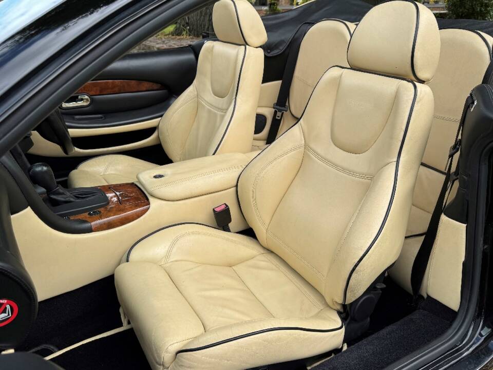 Bild 24/30 von Aston Martin DB 7 Vantage Volante (2003)