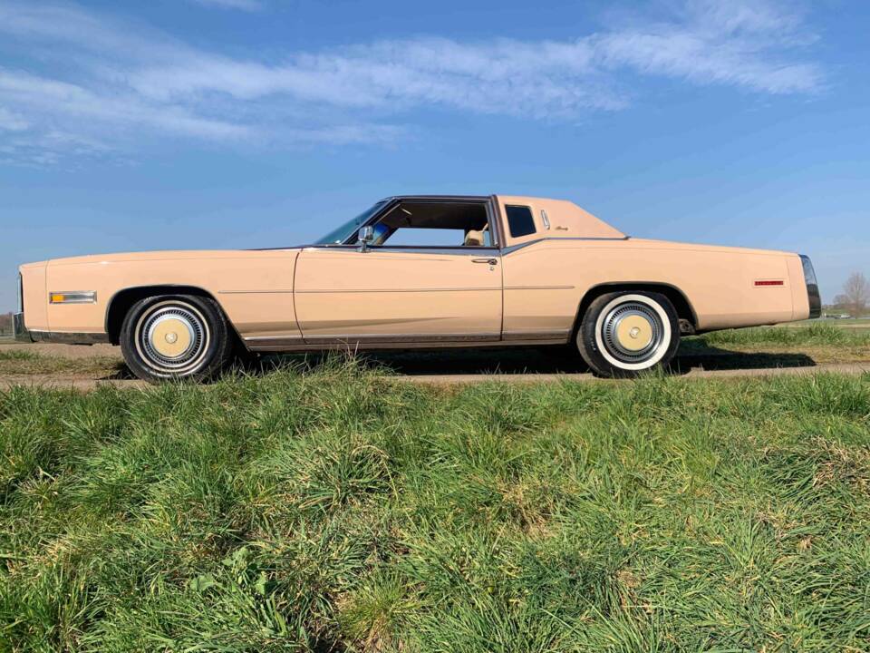 Image 2/5 de Cadillac Fleetwood Eldorado Coupe (1978)