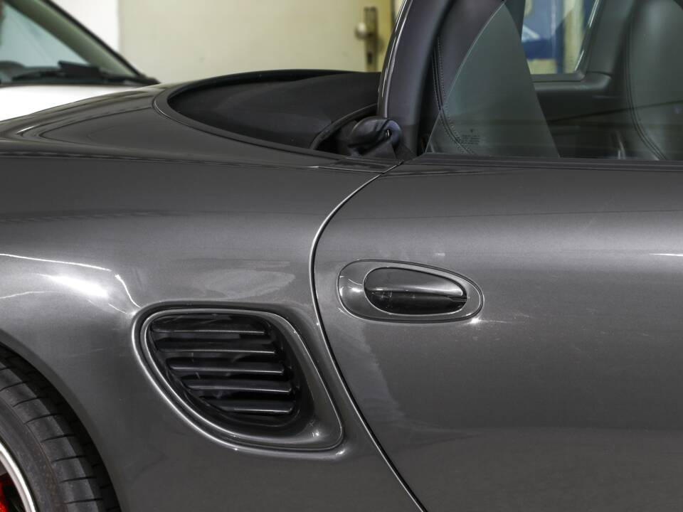 Image 16/23 of Porsche Boxster S (2001)