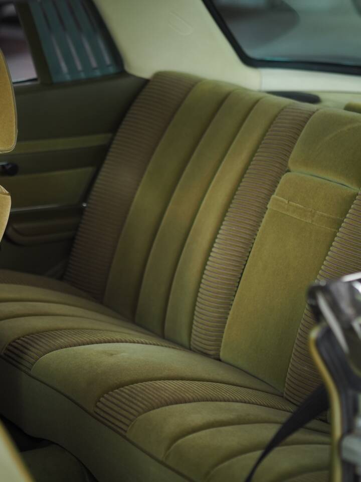 Image 64/66 of Mercedes-Benz 450 SLC (1977)