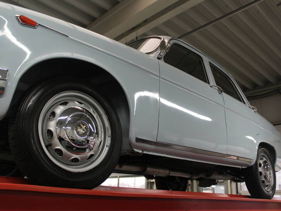 Image 11/50 de Alfa Romeo Giulietta TI (1964)