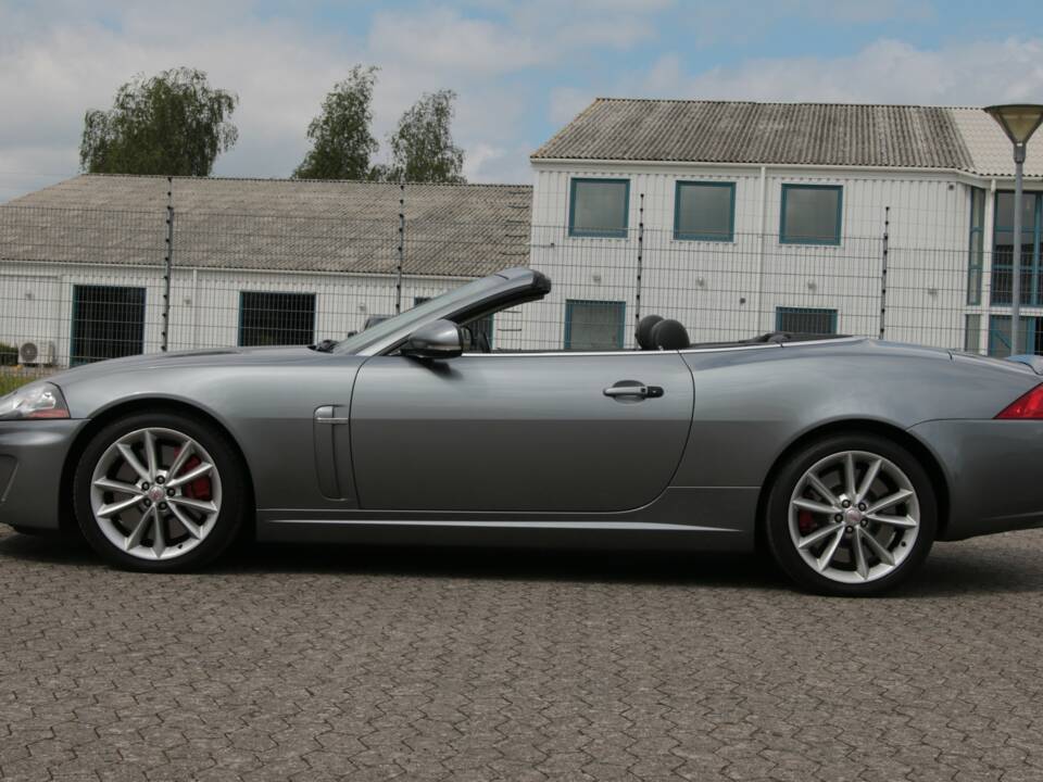 Bild 2/88 von Jaguar XKR (2010)