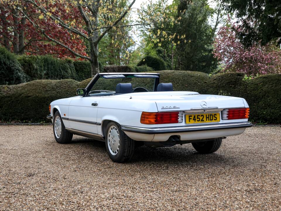 Afbeelding 40/50 van Mercedes-Benz 300 SL (1989)