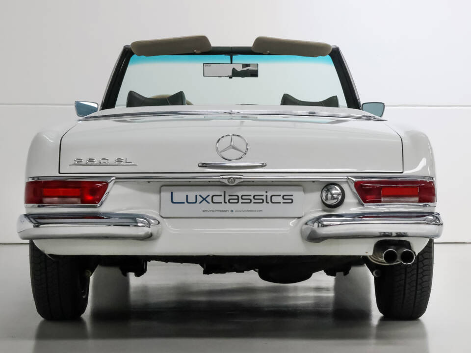 Imagen 9/31 de Mercedes-Benz 280 SL (1968)