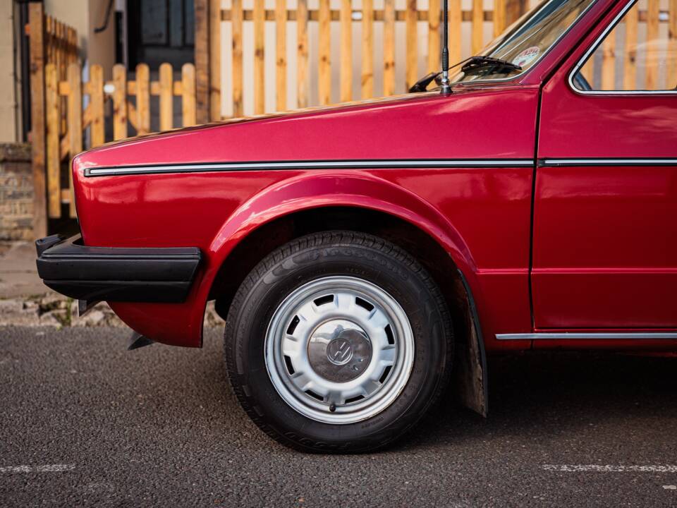 Immagine 38/50 di Volkswagen Golf I GL (1982)
