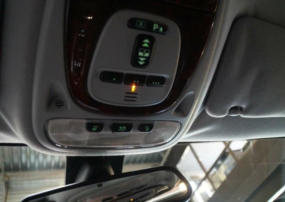 Image 49/50 of Jaguar XJ 8 4.2 (2007)