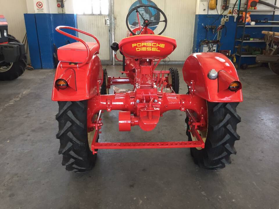 Imagen 1/12 de Porsche-Diesel Junior L (1960)