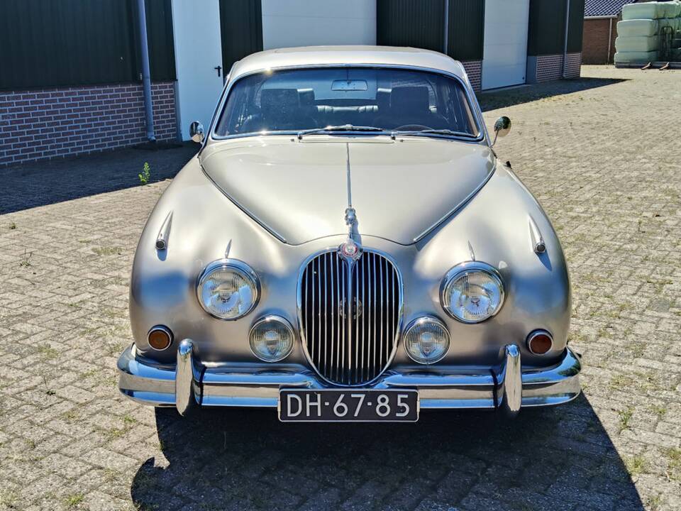 Bild 3/6 von Jaguar Mk II 2.4 (1963)
