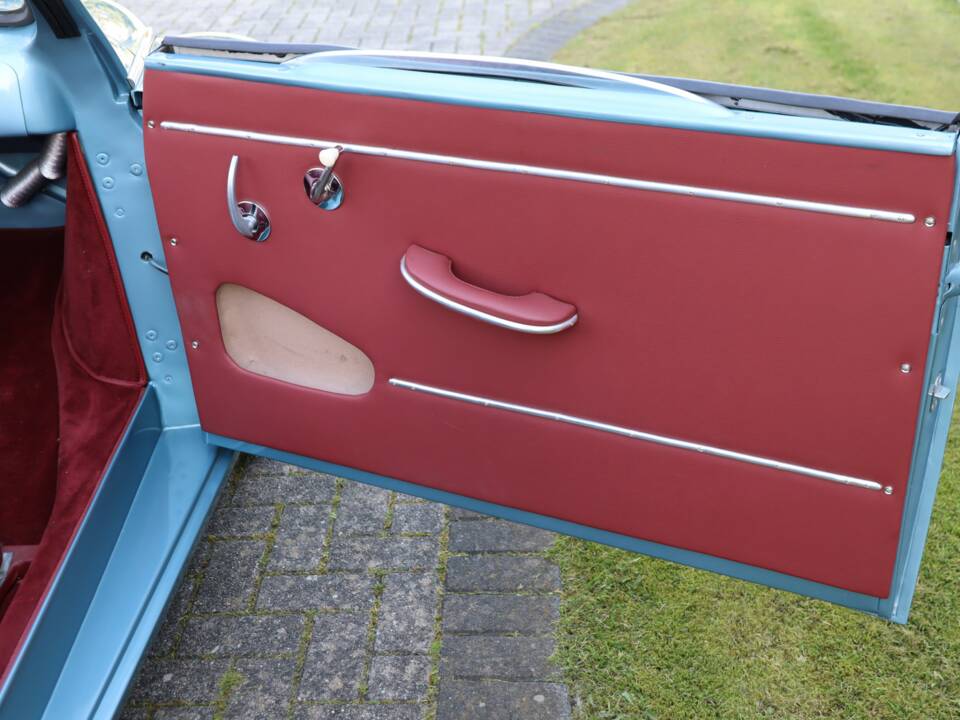 Image 35/50 of Dyna-Veritas Cabriolet (1952)
