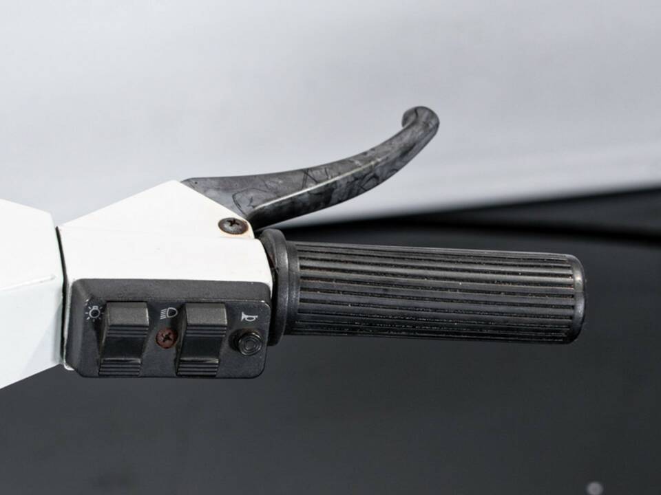 Image 22/23 of Piaggio Vespa PK 50 Automatica (1984)