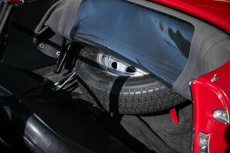 Image 21/46 of Alfa Romeo 2000 Spider (1960)