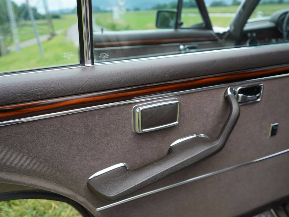 Afbeelding 41/89 van Mercedes-Benz 300 SEL 6.3 (1972)