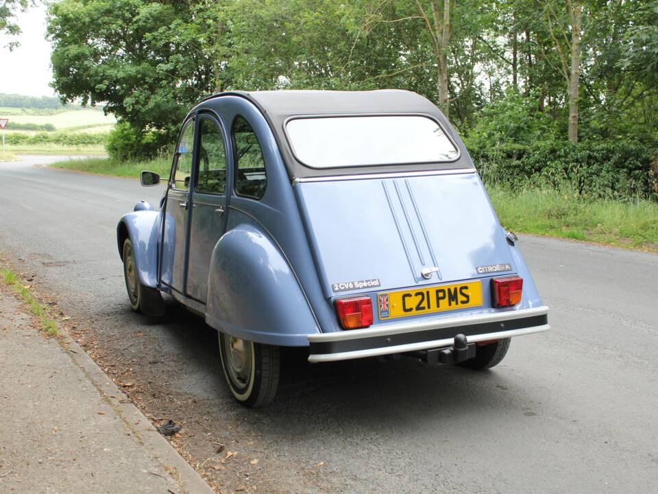 Immagine 4/18 di Citroën 2 CV 6 Charleston (1987)