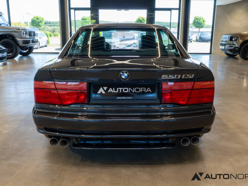 Image 9/46 of BMW 850CSi (1993)