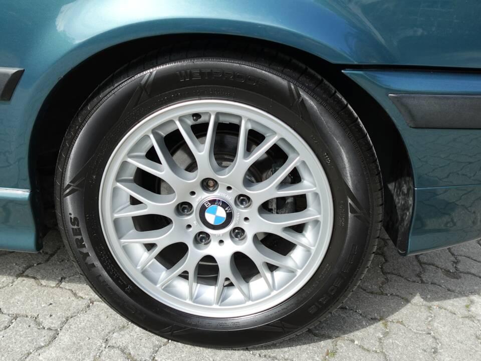 Immagine 7/41 di BMW 323ti Compact (1999)