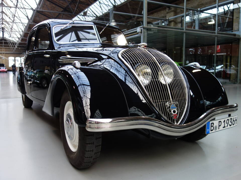 Afbeelding 6/33 van Peugeot 402 B (1936)