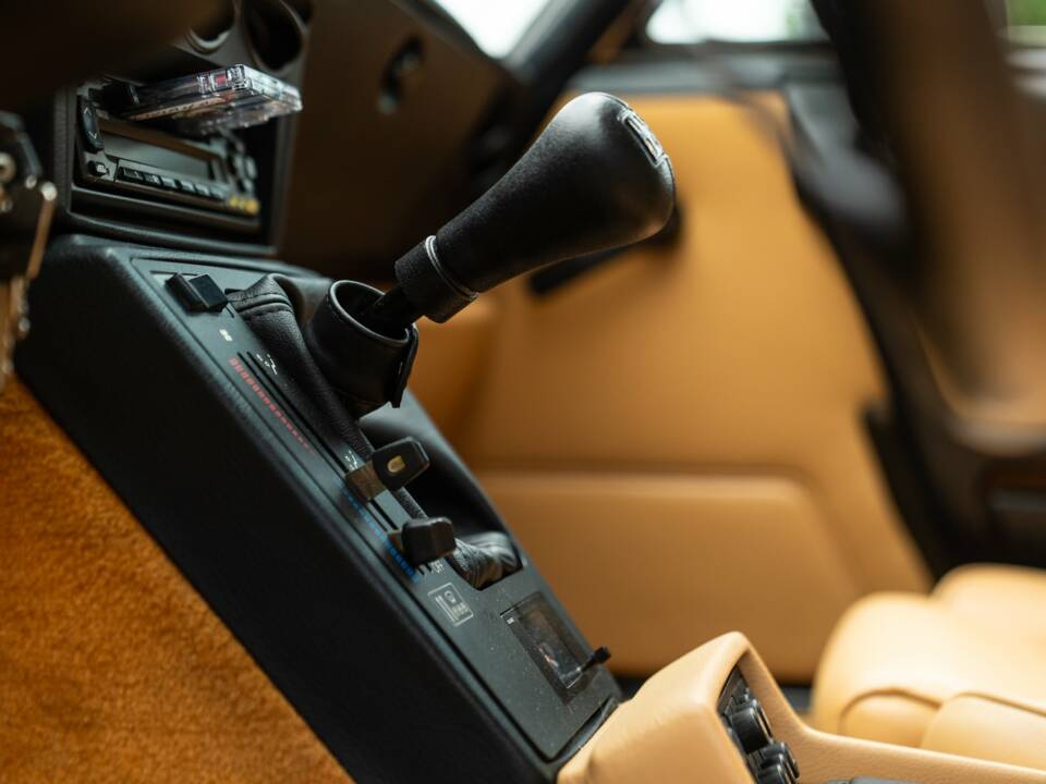 Image 33/50 of Alfa Romeo 2.0 Spider (1991)