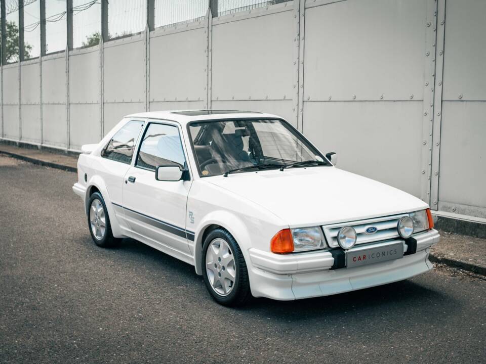 Afbeelding 18/60 van Ford Escort RS 1600 turbo (1985)