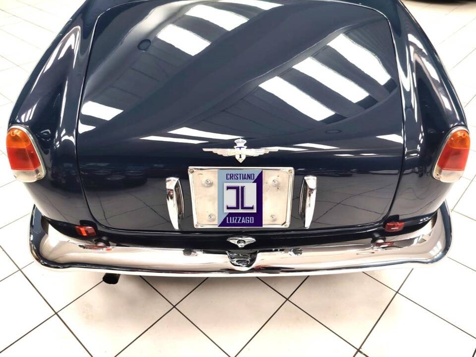 Image 13/67 of Alfa Romeo 1900 C Super Sprint Touring (1956)