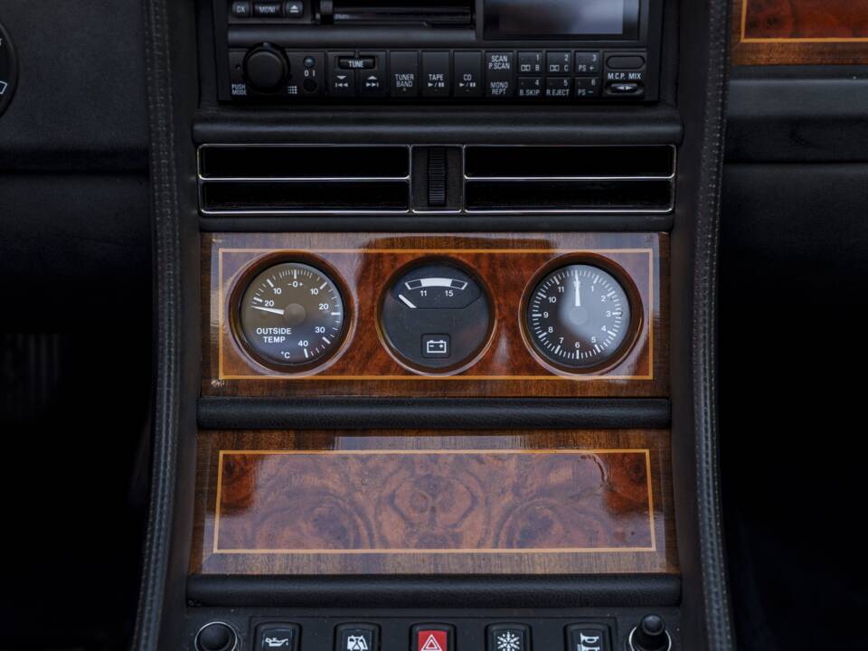 Image 23/32 de Bentley Continental (1993)