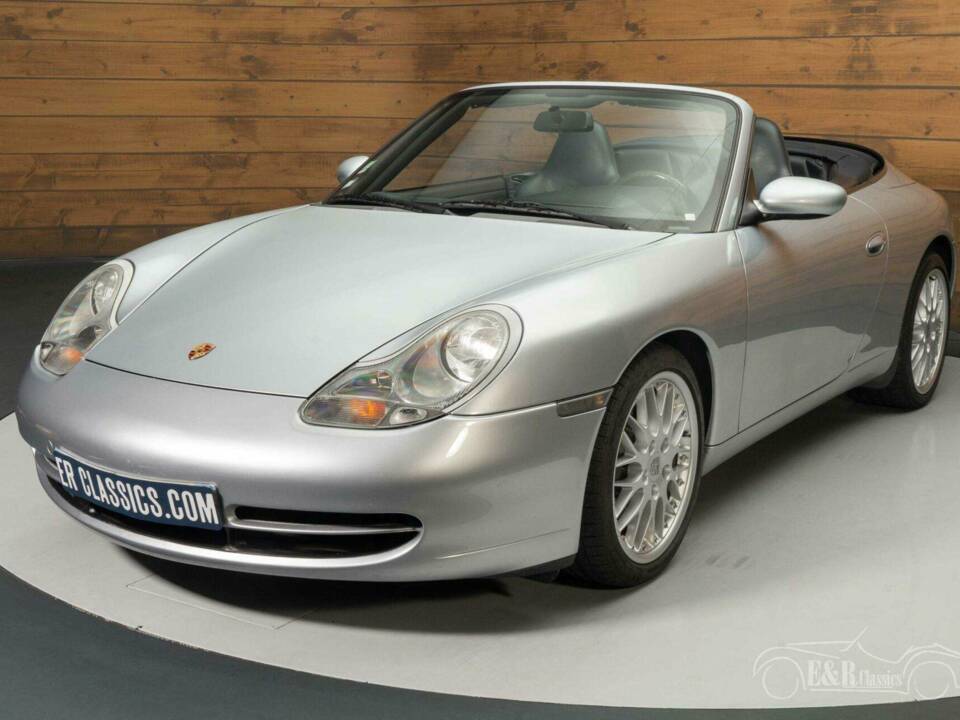 Image 5/19 of Porsche 911 Carrera 4 (2001)